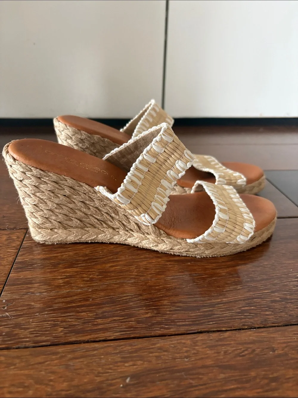 Andre Assous Cream Woven Espadrille Wedge Sandals 37/7 made in Spain